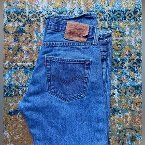 LEVI 501 straight leg jeans light wash